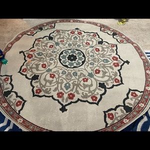 Mark & Day circle rug